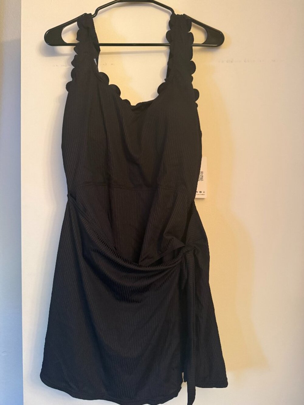 Attraco Ribbed Scalloped Swim Dress Black Talla XL